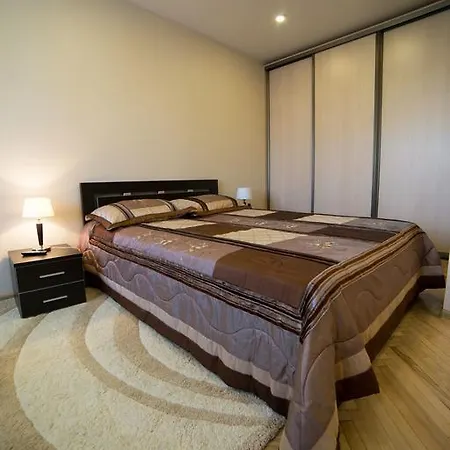 Apartment Studio Na Romanovskaiya Sloboda 16 Minsk